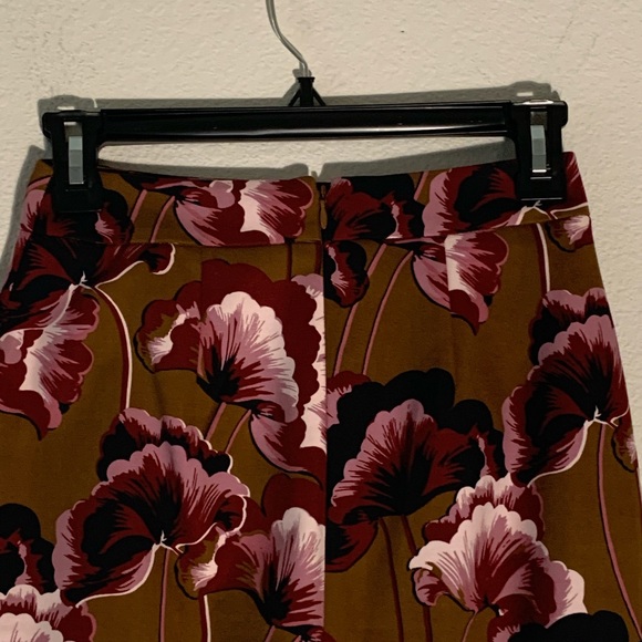 Ann Taylor Mustard Floral Pencil Skirt (Tailored) - Picture 4 of 5